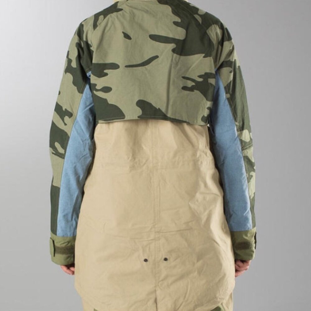 L.A.M.B x Burton Riff Parka Camo Snowboard Jacket Size XS - Picture 2 of 13